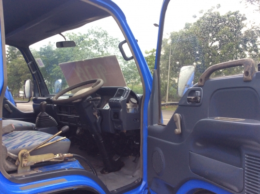 รถบรรทุกดั้ม 6 ล้อ ISUZU NPR 135 แรง รถบรรทุกดั้ม 6 ล้อ ISUZU NPR 135 แรง
