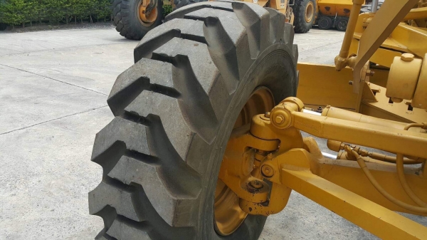 รถเกรด CAT รุ่น140G 5MD 3722 รถเกรด CAT รุ่น140G 5MD 3722