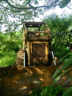 ขายรถแทรคเตอร์ KOMATSU D50A-15 ห้องเลี้ยวน้ำมัน ราคา 250000