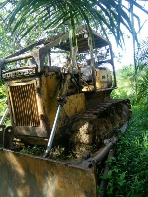 ขายรถแทรคเตอร์ KOMATSU D50A-15 ห้องเลี้ยวน้ำมัน ราคา 250000