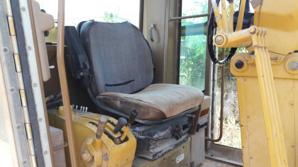 140g72v-10xxx  รถเกรดถนนรถนอกแท้ที่คุณตามหา CAT Motor Grader มีสแกนดิฟายหน้า แถมยางสวยๆคุณภาพดีราคามิตรภาพเอกสารครบ@3,25ล้านสนใจใคร่โทรที่ 081-9891989หรั่งครับ