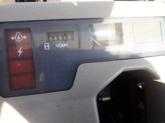 ขายรถยก KOMATSU FG15-15 เครื่องเบนซิน เกียร์ธรรมดา ยกได้1.5ตัน เสา3เมตร ยางลมหน้าตันหลัง ติดต่อ 098-7962549