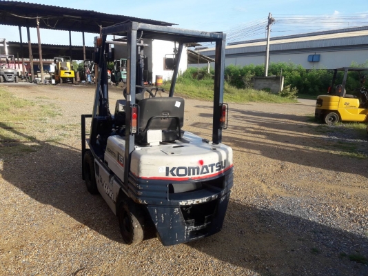 ขายรถยก KOMATSU FG15-15 เครื่องเบนซิน เกียร์ธรรมดา ยกได้1.5ตัน เสา3เมตร ยางลมหน้าตันหลัง ติดต่อ 098-7962549