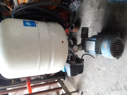 ขาย !! ปั้มน้ำหอยโข่ง.LUCKY PRO.ขนาด0.5แรง220v.ตัดอัตโนมัติ