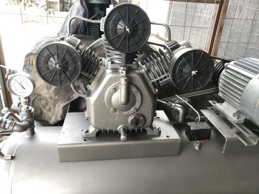 ขายปั้มลม 10 แรง หัว IWATA ถัง 300 ลิตร