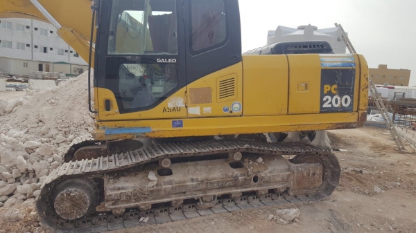 รถแบคโฮขนาด PC200-7 ยี่ห้อ KOMATฺฺSU