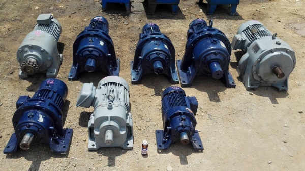 มอเตอร์เกียร์ทด เข้าใหม่ 8 ตัว 380V สภาพสวยวิ่งนิ่มพร้อมใช้งานทุกตัว มอเตอร์เกียร์ทด เข้าใหม่ 8 ตัว 380V สภาพสวยวิ่งนิ่มพร้อมใช้งานทุกตัว