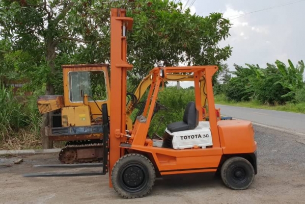 ขายด่วน175,000บาทรถยกดีเซลTOYOTA4FD30ยก3ตันเสาสูง4.7เมตรรถนอกนำเข้ายังไม่เคยใช้งานในเมืองไทยเลย ขายด่วน175,000บาทรถยกดีเซลTOYOTA4FD30ยก3ตันเสาสูง4.7เมตรรถนอกนำเข้ายังไม่เคยใช้งานในเมืองไทยเลย