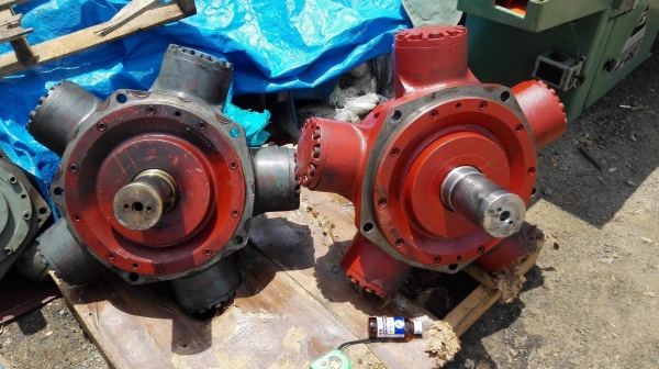 ปั้มห้าดาวรุ่นใหม่ KAWASAKI STAFFA Made in ENGLAND เบอร์ 9 เพลา 90 mm