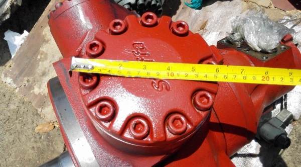 ปั้มห้าดาวรุ่นใหม่ KAWASAKI STAFFA Made in ENGLAND เบอร์ 9 เพลา 90 mm