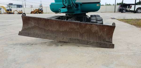 รถแบคโฮ  Komatsu จากญี่ปุ่น PC30-7 ใบมีดปรับได้6ทิศทาง  ไม่เคยใช้ในไทย