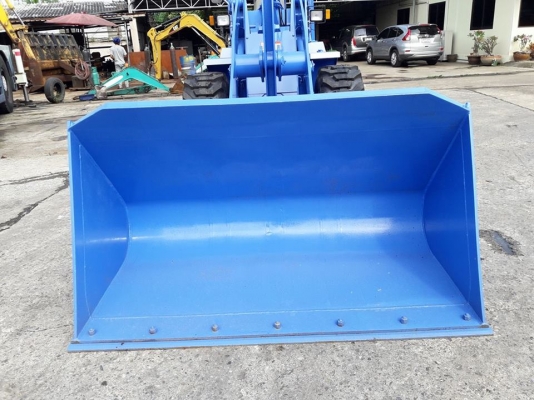 ขายรถตักล้อยาง TCM 805 ขายรถตักล้อยาง TCM 805