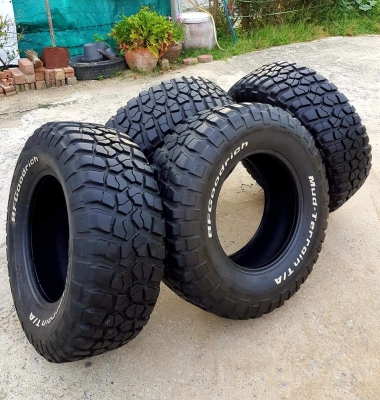 ขายยาง Mud BF KM2 ขนาด 35" ขอบ 18 มือสองสวยๆ ขายยาง Mud BF KM2 ขนาด 35" ขอบ 18 มือสองสวยๆ