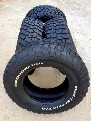 ขายยาง Mud BF KM2 ขนาด 35&quot; ขอบ 18 มือสองสวยๆ