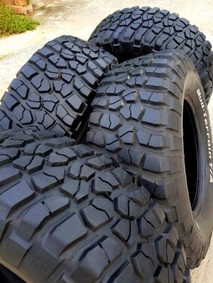 ขายยาง Mud BF KM2 ขนาด 35" ขอบ 18 มือสองสวยๆ ขายยาง Mud BF KM2 ขนาด 35" ขอบ 18 มือสองสวยๆ