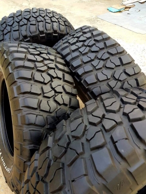 ขายยาง Mud BF KM2 ขนาด 35" ขอบ 18 มือสองสวยๆ ขายยาง Mud BF KM2 ขนาด 35" ขอบ 18 มือสองสวยๆ