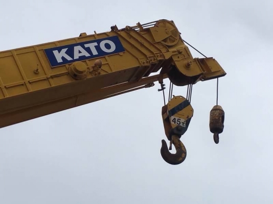 ขาย 2,500,000 รถเครน 4 ล้อ KATO KR45H-3 สภาพพร้อมใช้. เอกสารเล่มทะเบียน รถอยู่ ลำปาง โทร 0610710295 