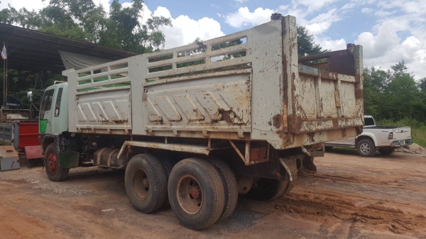 ขายยกคู่ 2 คัน รถ 10 ล้อ HINO FM3H เครื่อง HO7D 195 แรงม้า สโลว์กลาง คัสซีสวย หัวเก๋งต้องเก็บงาน ราคาต่อรองได้ครับ