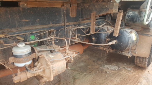 ขายยกคู่ 2 คัน รถ 10 ล้อ HINO FM3H เครื่อง HO7D 195 แรงม้า สโลว์กลาง คัสซีสวย หัวเก๋งต้องเก็บงาน ราคาต่อรองได้ครับ