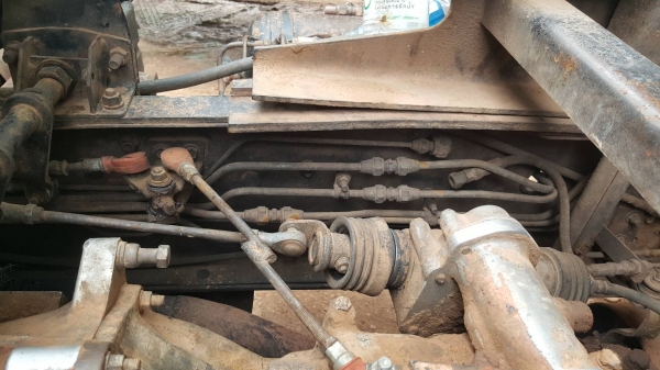 ขายยกคู่ 2 คัน รถ 10 ล้อ HINO FM3H เครื่อง HO7D 195 แรงม้า สโลว์กลาง คัสซีสวย หัวเก๋งต้องเก็บงาน ราคาต่อรองได้ครับ