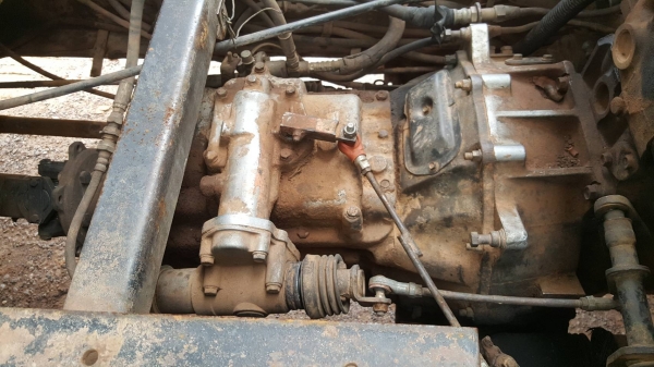 ขายยกคู่ 2 คัน รถ 10 ล้อ HINO FM3H เครื่อง HO7D 195 แรงม้า สโลว์กลาง คัสซีสวย หัวเก๋งต้องเก็บงาน ราคาต่อรองได้ครับ