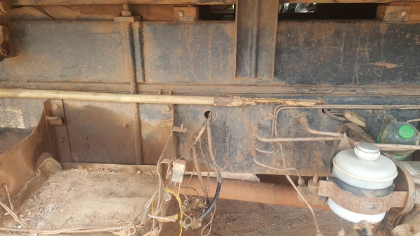 ขายยกคู่ 2 คัน รถ 10 ล้อ HINO FM3H เครื่อง HO7D 195 แรงม้า สโลว์กลาง คัสซีสวย หัวเก๋งต้องเก็บงาน ราคาต่อรองได้ครับ