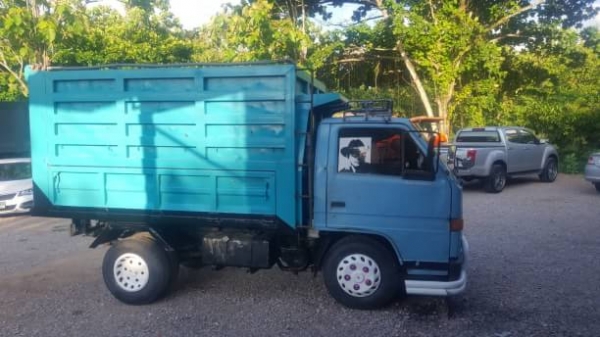 ISUZU NKR 88แรงม้า ดั้มพ์เกษตร รถสวยพร้อมใช้งาน เครื่องดี คัทซีสวย ภาษีไม่ขาด ราคาคุยได้ 0872976734
