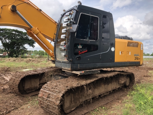 ขายด่วน แม็คโคร HYUNDIA 210-7 สภาพสวยพร้อมใช้งาน เครื่องปั้มดีเยี่ยม ไฟฟ้าสมบูรณ์รถทำงาน 8xxxกว่าชั่วโมง พร้อมลุยงานครับรถ สนใจสอบถาม 093 0764943 คุณ ตั้ม   เอกสารใบแจ้งจำหน่ายครับ