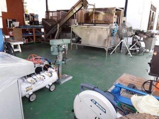 ขายเครื่องจักรและอุปกรณ์มือสอง สินค้าที่หน้าร้านเรามีหลายอย่าง ที่ไปเหมามาจากโรงงานที่เขาเลิกกิจการ มีทั้ง มือสอง มือหนึ่ง ใหม่ เก่า ถ้าท่านผ่านมา ลองแวะเข้ามาเลือกดูได้ สินค้าอยู่ที่ ซ.นิมิตใหม่ 63 ถ.นิมิตใหม่ เขตคลองสามวา กทม.ราคาสินค้า เจรจาต่อรองที่หน