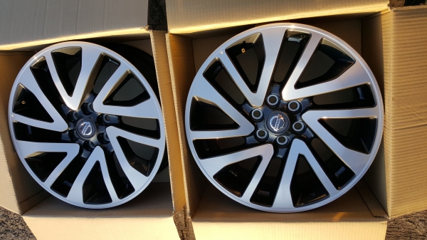 ขายล้อแม็กนาวาร่าขอบ 18 ขายล้อแม็กนาวาร่าขอบ 18