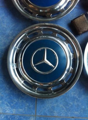เข้ามาอีกชุดครับ ฝากะทะล้อเบนซ์14สแตนเลสครบ ชุด 4 อัน