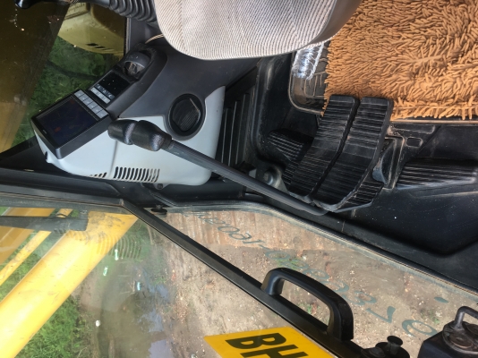 ขายแม็คโค pc 200-8 m0 ขายแม็คโค pc 200-8 m0