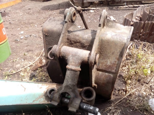 ขาย บุ้งกี้ SK-200 และ PC-120 สภาพสวย ของเก่าติดรถ ขายไม่แพงครับ