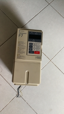 อินเวอร์เตอร์5แรง220vออก3สาย 3.7kw