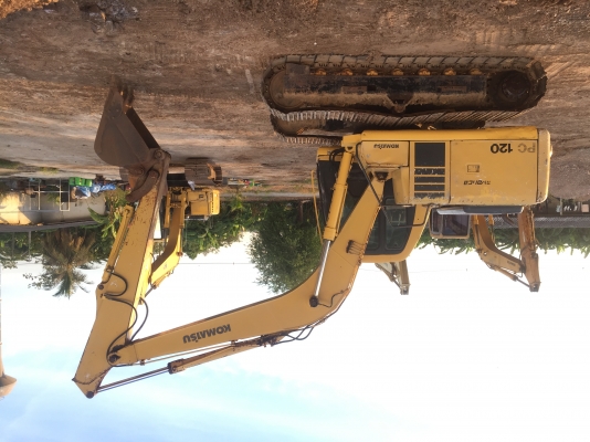 ขายคับKomatsu PC120-6ไฟฟ้าครบพร้อมใช้อามพิเศษ