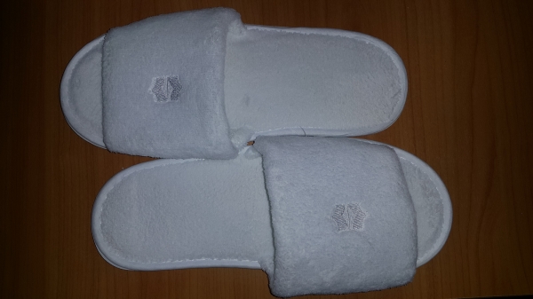 ขายส่งตัดสต๊อคราคาถูก Slipper รองเท้าใส่ในโรงแรม หรือภายในที่พักอาศัย