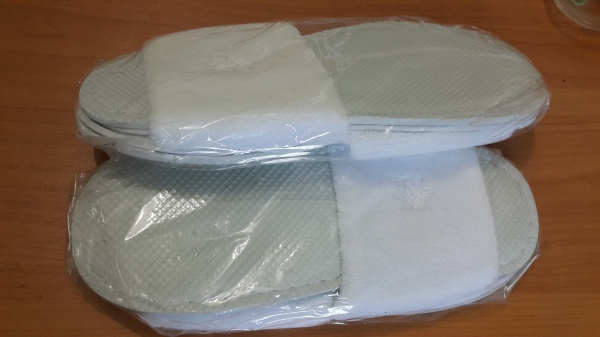 ขายส่งตัดสต๊อคราคาถูก Slipper รองเท้าใส่ในโรงแรม หรือภายในที่พักอาศัย ขายส่งตัดสต๊อคราคาถูก Slipper รองเท้าใส่ในโรงแรม หรือภายในที่พักอาศัย