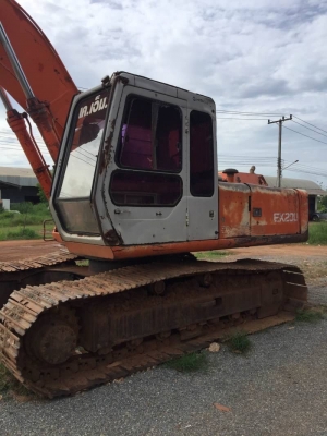 Hitachi Ex200-1 ปั้มสองตอนเดิม รถสวยมากไร้ที่ติ เครื่องดี ปั้มดี Hitachi Ex200-1 ปั้มสองตอนเดิม รถสวยมากไร้ที่ติ เครื่องดี ปั้มดี