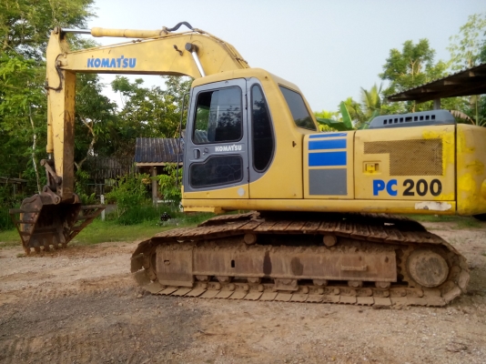 ขายรถขุดโคมัสสุ PC200-6. พร้อมใช้งาน เอกสารอินวอย..