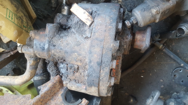 ขายปั้มปั้นดั้ม10ล้อ5000บาทรับประกันโทร0643130366