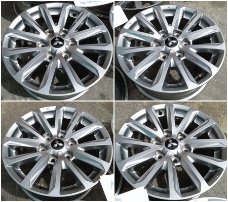 แม็ก New Triton 17 ถอดป้ายแดง สภาพสวยเดิมๆ  ไม่คดไม่ดุ้ง ไม่มีเก็บงานใดๆ มีรอยเล็กน้อย ตามรูป ราคา 4 วง 5,900 บาท