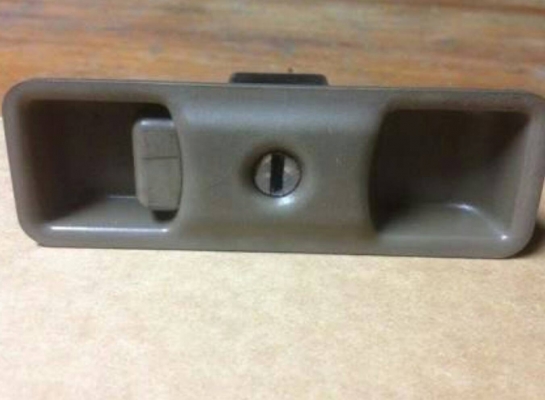 ตามหาชุดล๊อกกล่องเก็บของ อีซูซุ มังกรทอง ตัวแรก