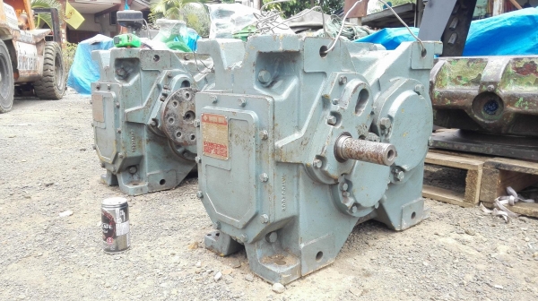 หัวเกียร์ทดญี่ปุ่น SUMITOMO Japan ชนกับมอเตอร์ 10-15 HP ทด 1:7(215rpm)
