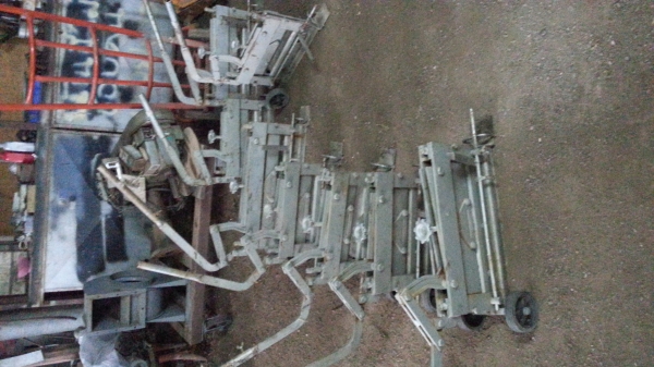 ขายแท่นโยก ใบมีดขบ ตัวล่ะ 3,500 เอาหมดลดได้