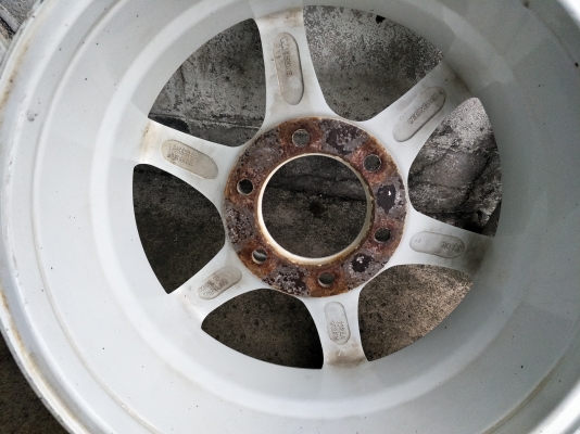 ขอบ17นิ้ว6รู สวยๆ คู่นี้ราคา 4500 บาท