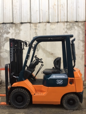 ขายด่วนน!! TOYOTA รุ่น 7 FD15 เสา 3 เมตร เกียร์ Manual