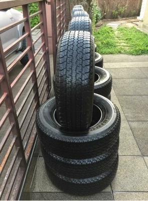 ยาง Bridgestone 245 70 16 ปลายปี17 มีให้เลือก5ชุด ดอกเต็ม ไม่มีปะ เนื้อนิ่มๆ ใช้ยาว ราคาไม่แพง