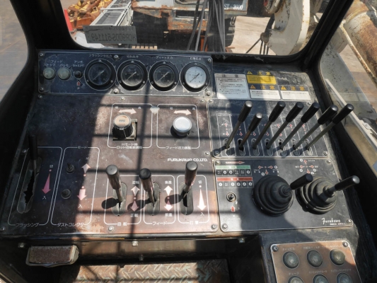 ขายรถเจาะ HCR9DS