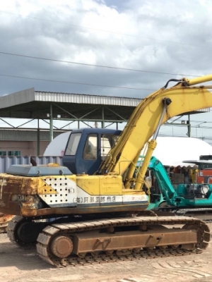 ขายรถขุด KOBELCO SK220 MARK 3 หัวแม่เหล็ก รถนอกนำเข้าเองจากญี่ปุ่น สภาพสวยพร้อมใช้ มีVDOการทำงานครับ
