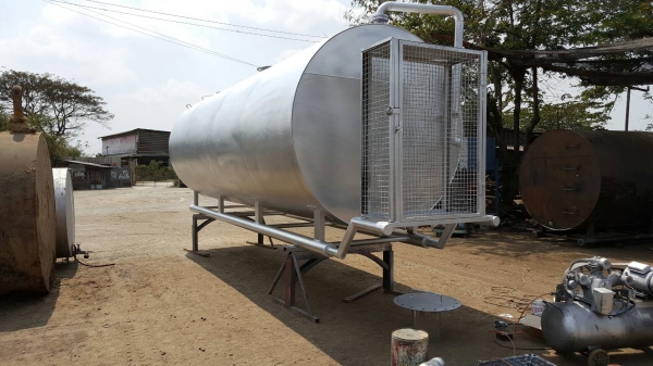 ถังน้ำมัน 20000 ลิตรมือสองสภาพสวยๆ ถังน้ำมัน 20000 ลิตรมือสองสภาพสวยๆ